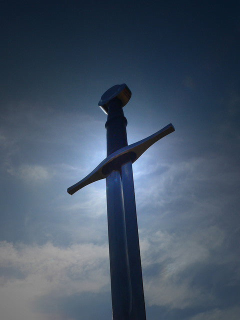 One-Handed vs Two-Handed Swords