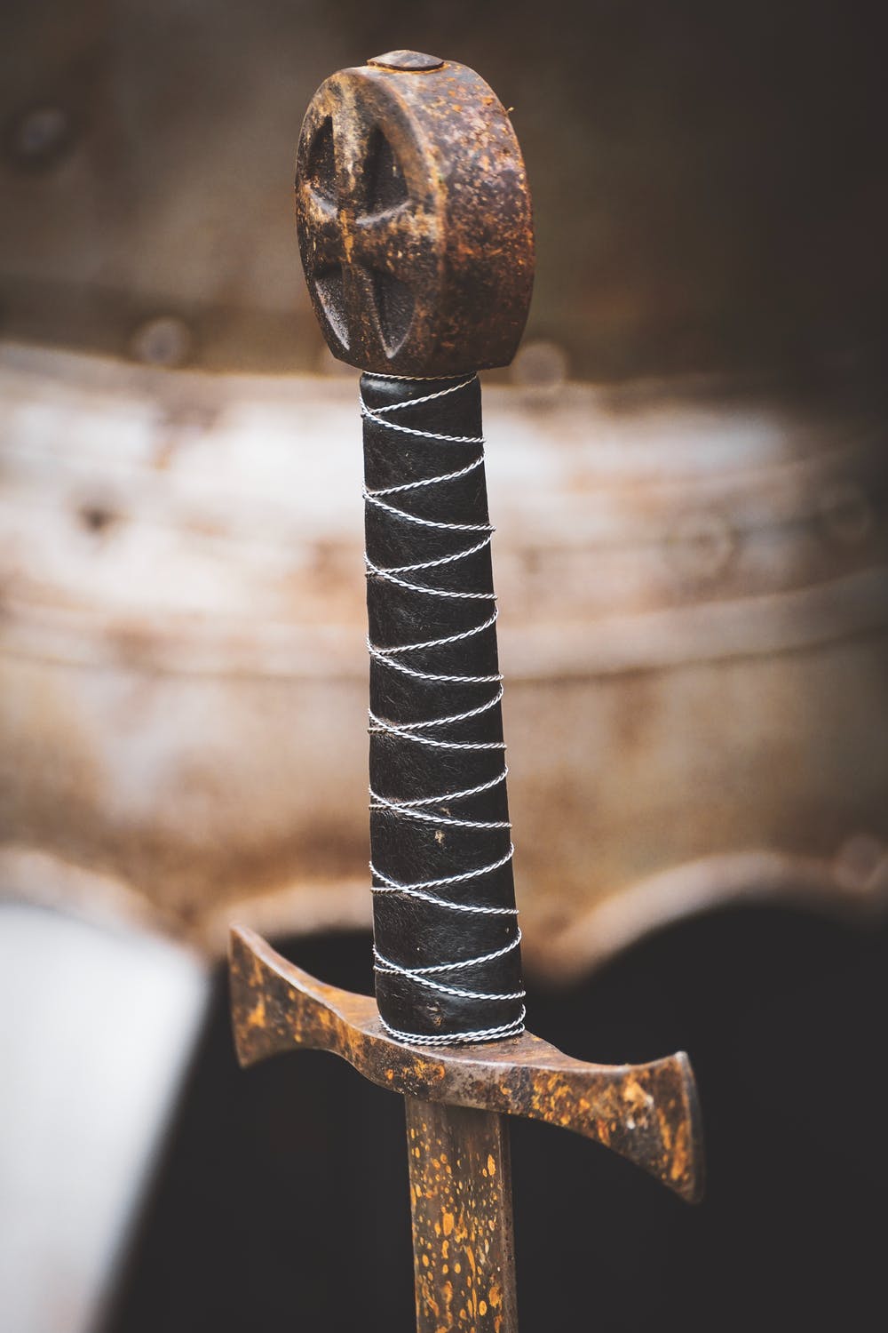 Why Some Swords Have Two Edges Instead of One