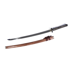 Katana mit brauner Holz-Saya und silbernen Beschlägen